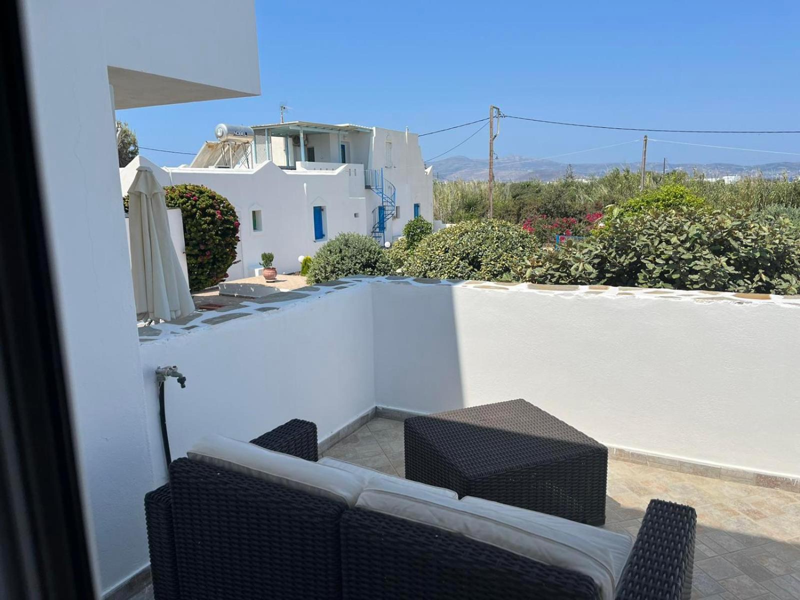 Sophi'S L Studios & Apartments Agia Anna  Exterior photo
