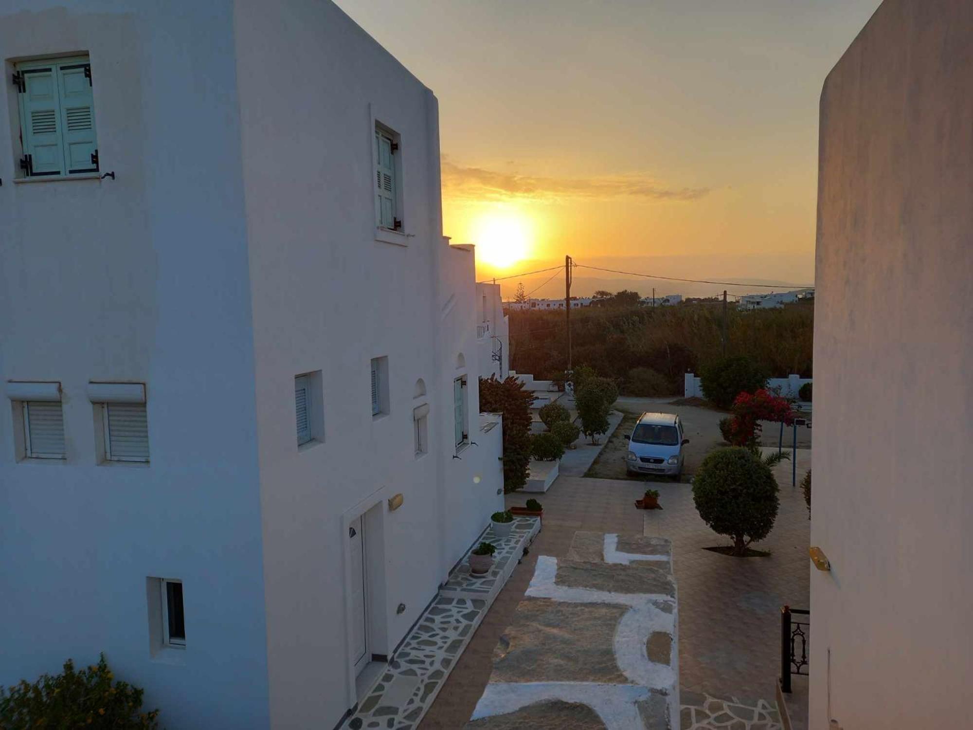 Sophi'S L Studios & Apartments Agia Anna  Exterior photo