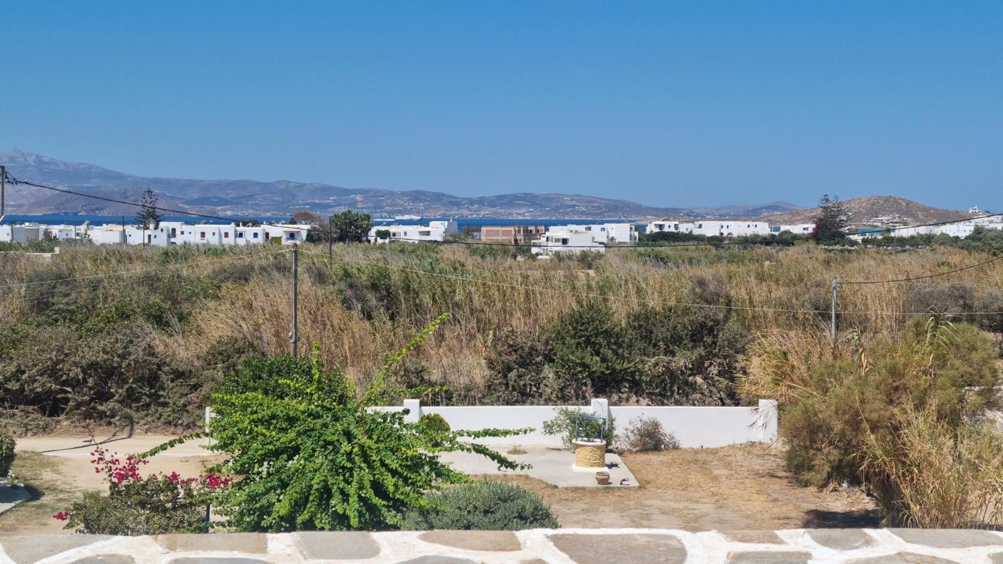 Sophi'S L Studios & Apartments Agia Anna  Exterior photo