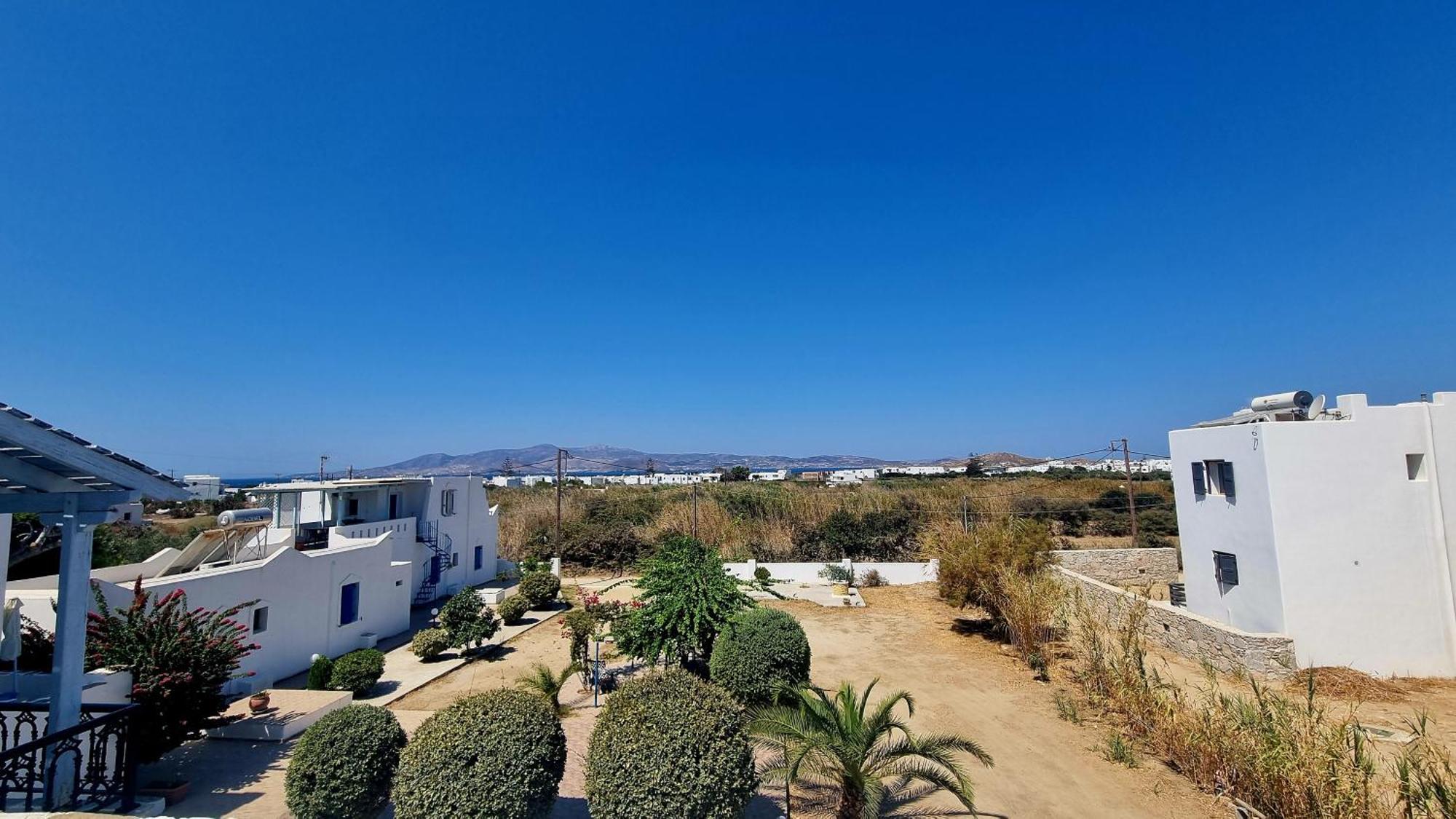 Sophi'S L Studios & Apartments Agia Anna  Exterior photo