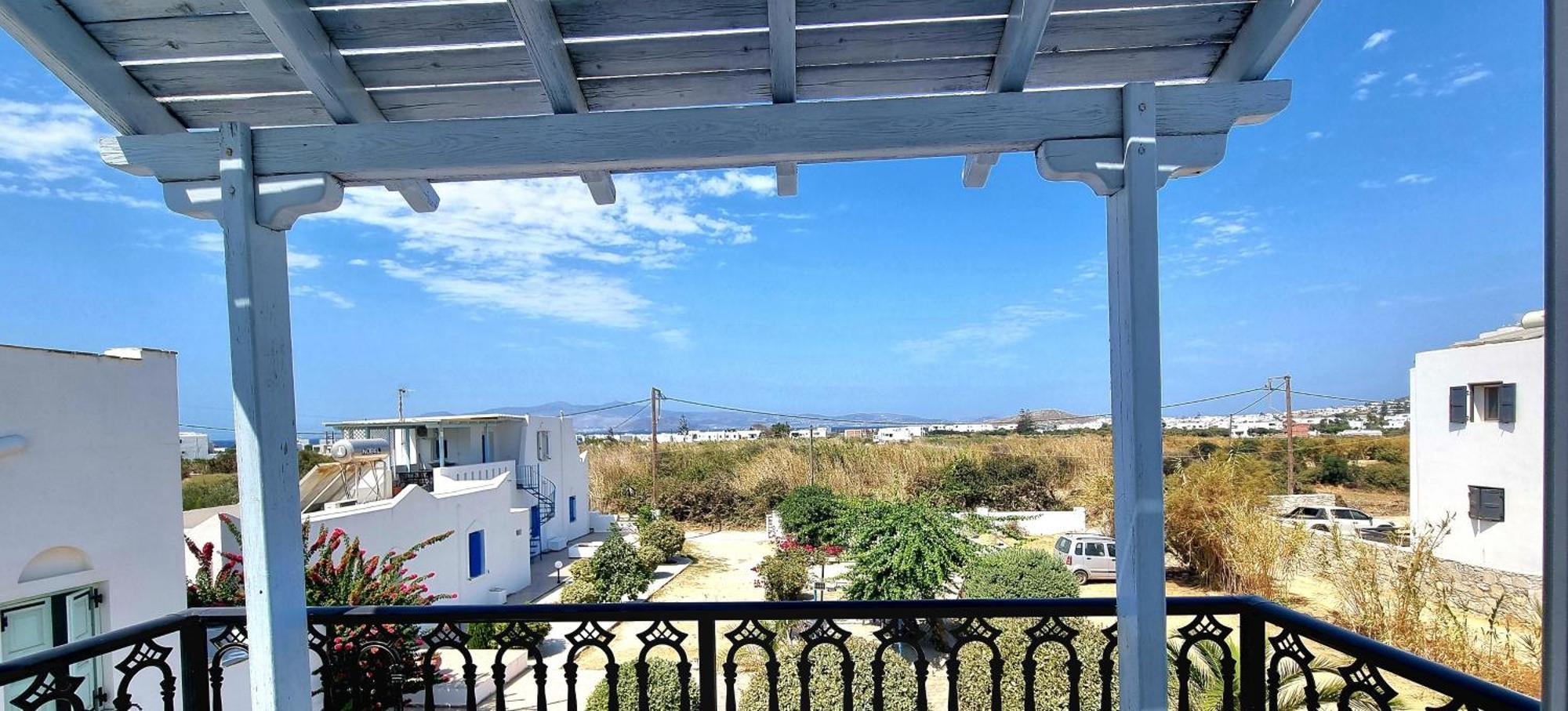 Sophi'S L Studios & Apartments Agia Anna  Exterior photo