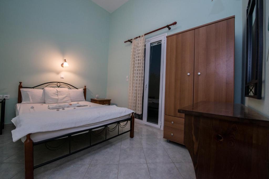 Sophi'S L Studios & Apartments Agia Anna  Room photo